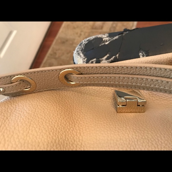 Authentic Jimmy choo nude handbag - Picture 6 of 7